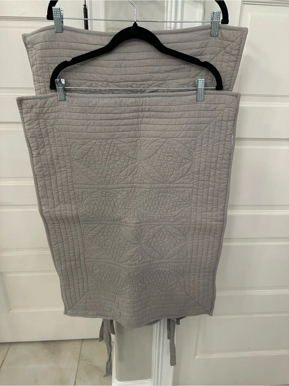 Pottery Barn Hanna Quilted Standard Pillow Sham Set Of 2 Linen Blend Smoke Gray